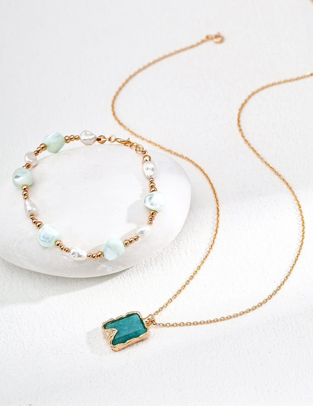 Minimalist Irregular Shell Pearl Bracelet – S925