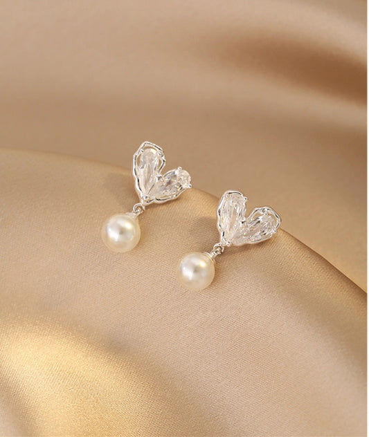 Silver Heart-Shaped Pearl Drop Earrings