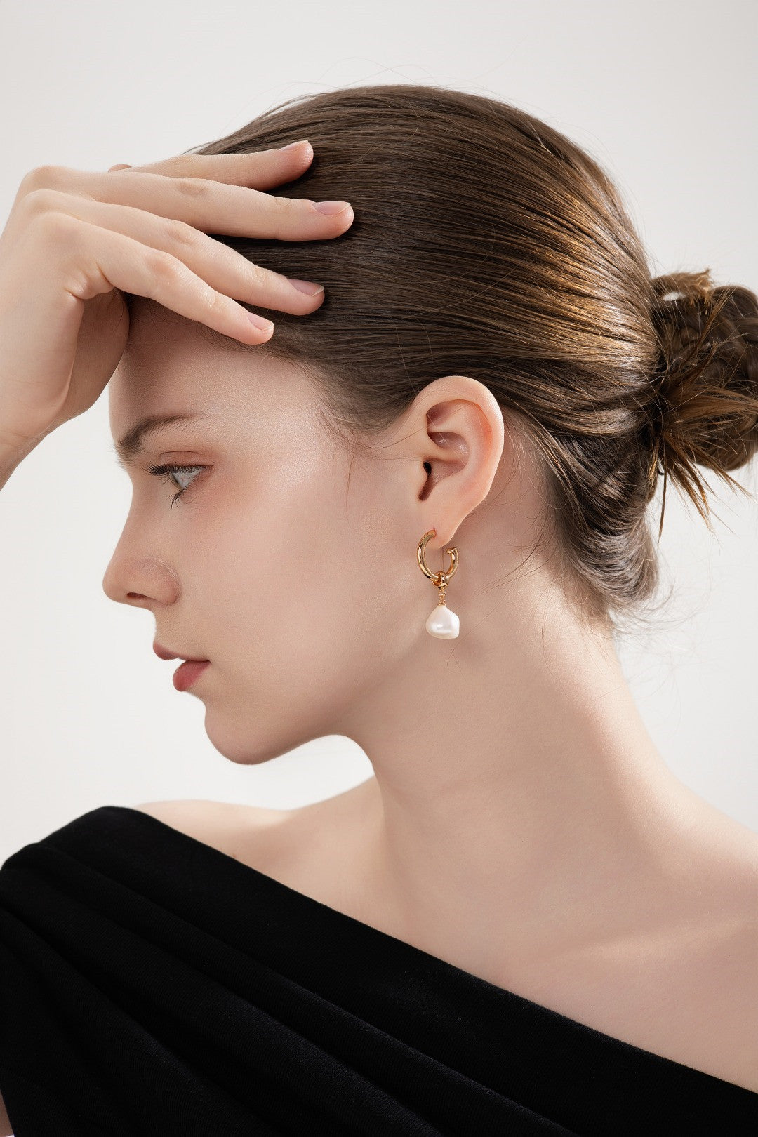 Twisted Rope Hoop Earrings with Natural Pearl – 925 Sterling Silver