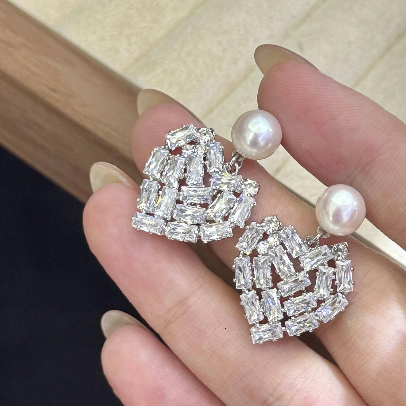 Heart-Shaped Zircon Stud Earrings with Freshwater Pearls – Pearl Jewelry for Women