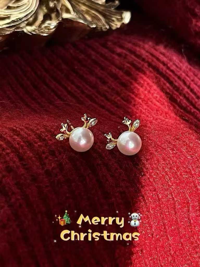 Freshwater Pearl Deer Stud Earrings