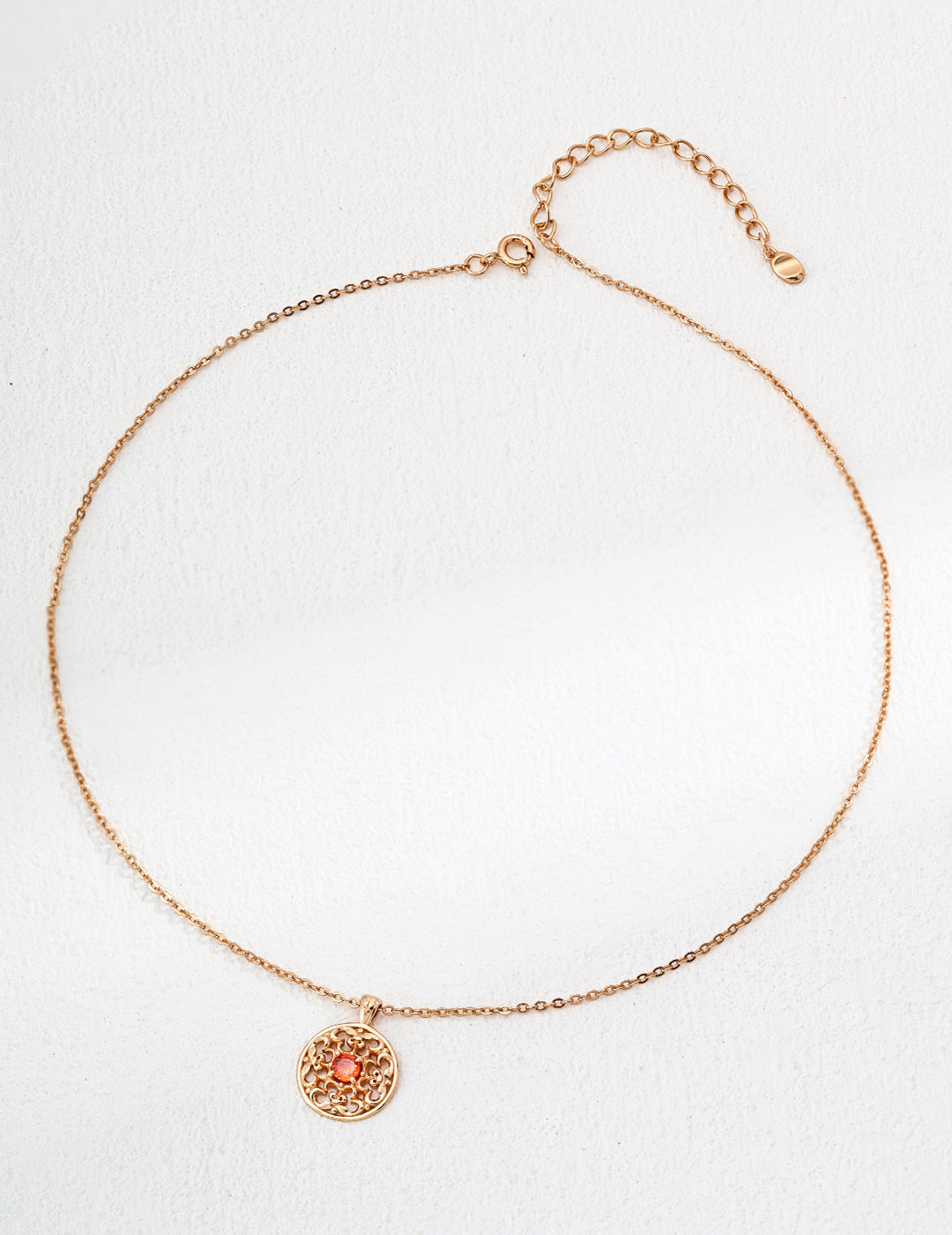 Collier vintage en argent S925 avec zircon rouge