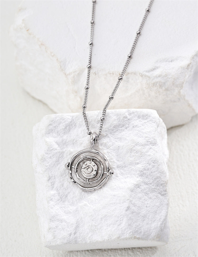 Vintage Round Pendant Necklace for Women, S925 Sterling Silver,for Daily Wear and Special Events