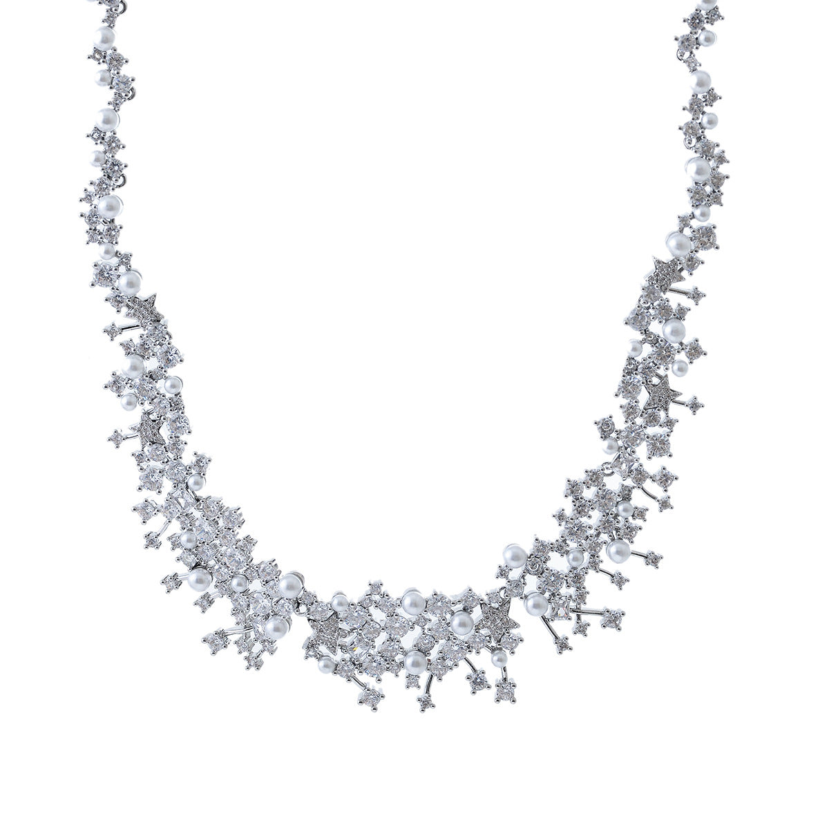 Collier de perles célestes avec nœud en zircon