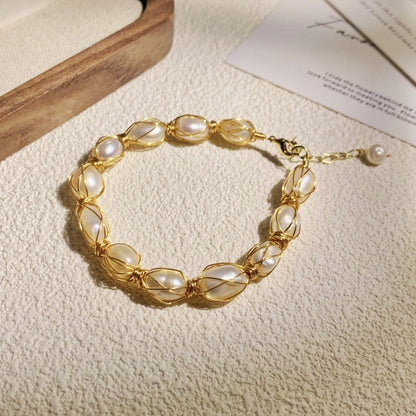 Baroque Pearl Bracelet – Vintage Gold Wire-Wrapped Diamond Shape Design