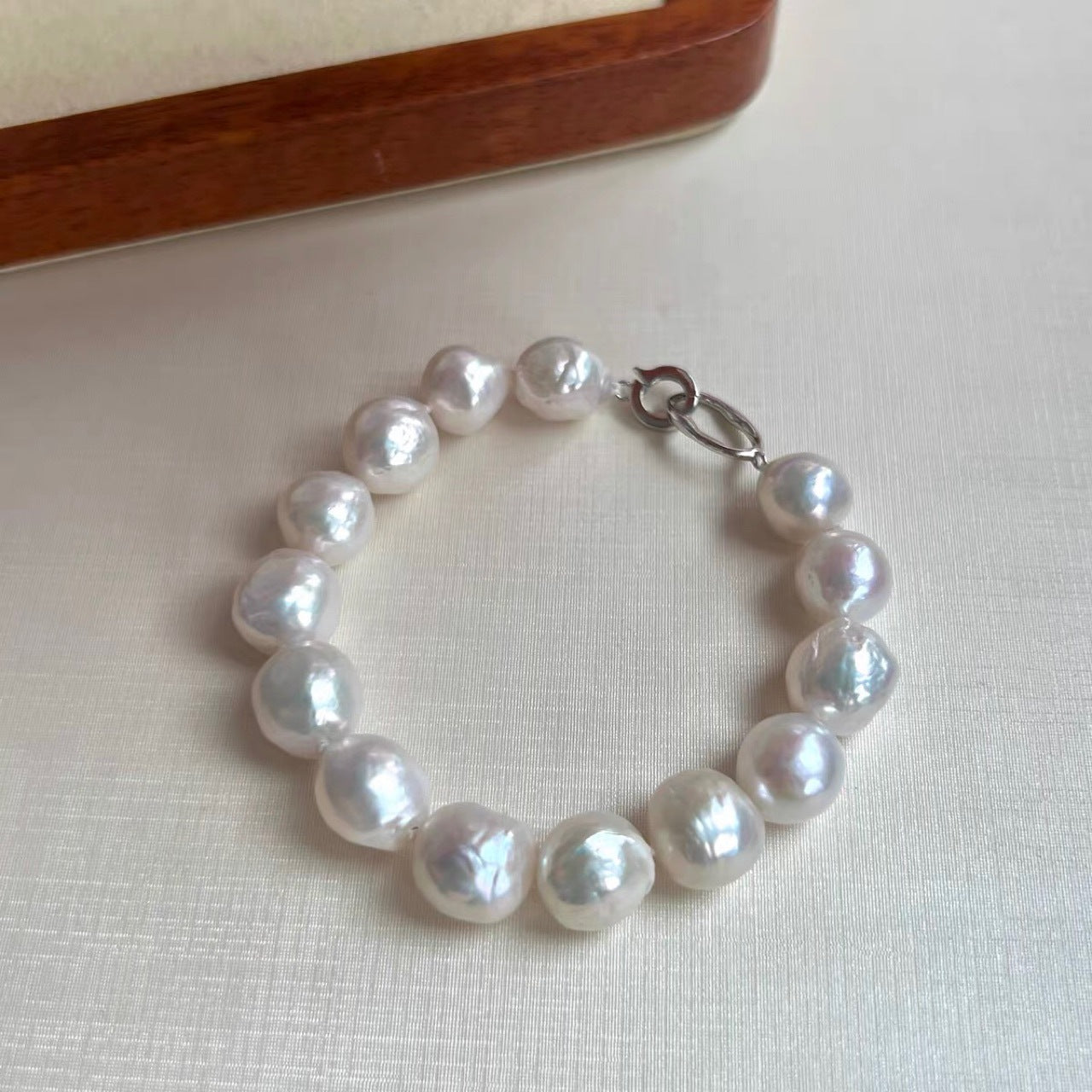 Natural 10mm Edison Textured Freshwater Pearl Bracelet – High Luster Baroque Pearl