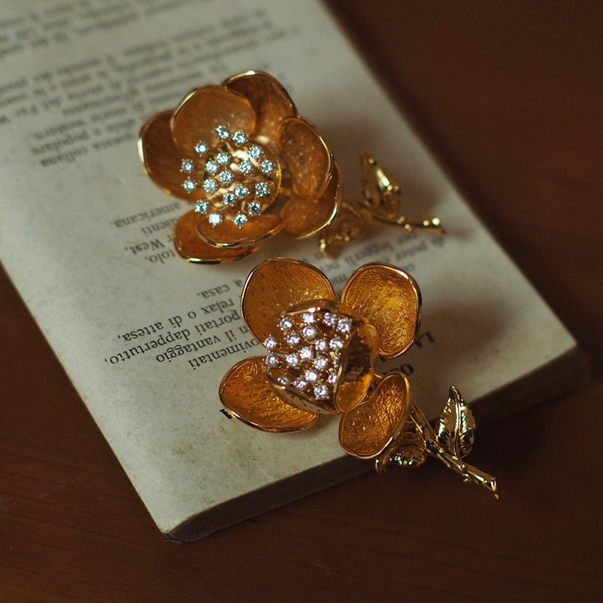 Vintage Mechanical Flower Brooch with Openable Rhinestone Locket