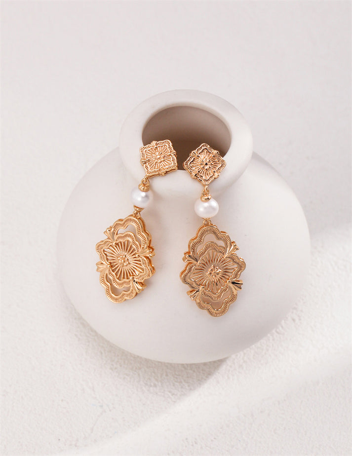 Floral Pattern Pearl Pendant/Drop Earrings