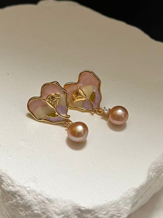 pink heart shaped pearl earring with rose