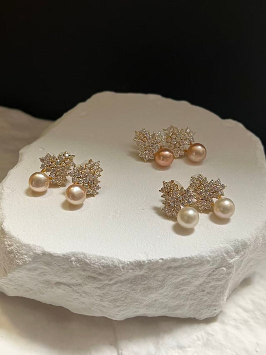 Freshwater Pearl Snowflake/Flower Stud Earrings