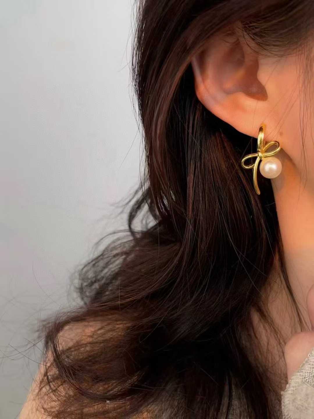 Natural Freshwater Pearl  Bow Earrings in Gold/Silver