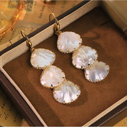 Three-Petal Shell Chain Drop Earrings for Women Mother of Pearl