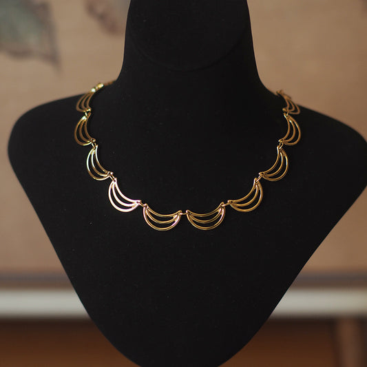 Vintage Hollow Moon Pendant Necklace – Gold-Plated Antique Style