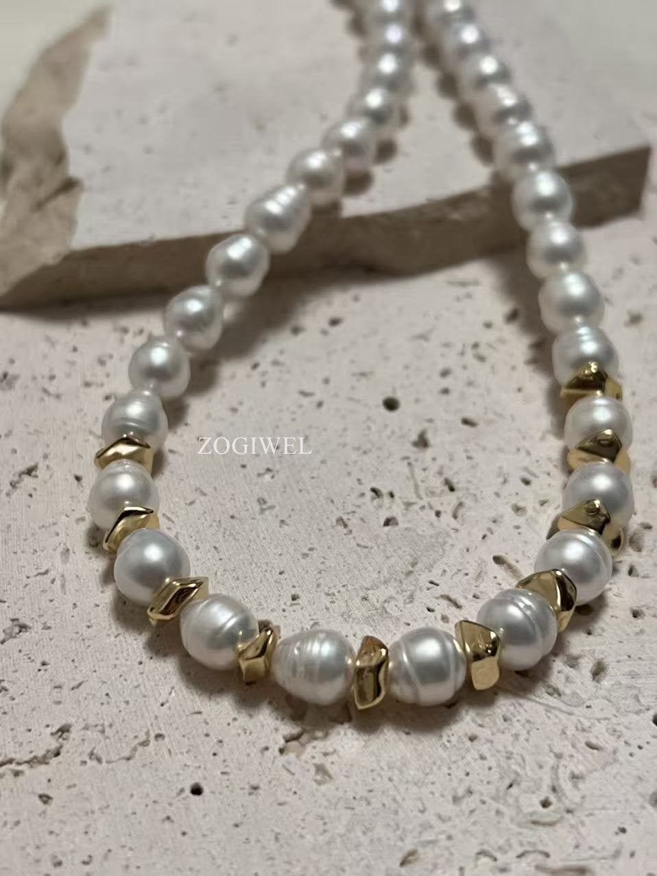 baroque pearl necklace