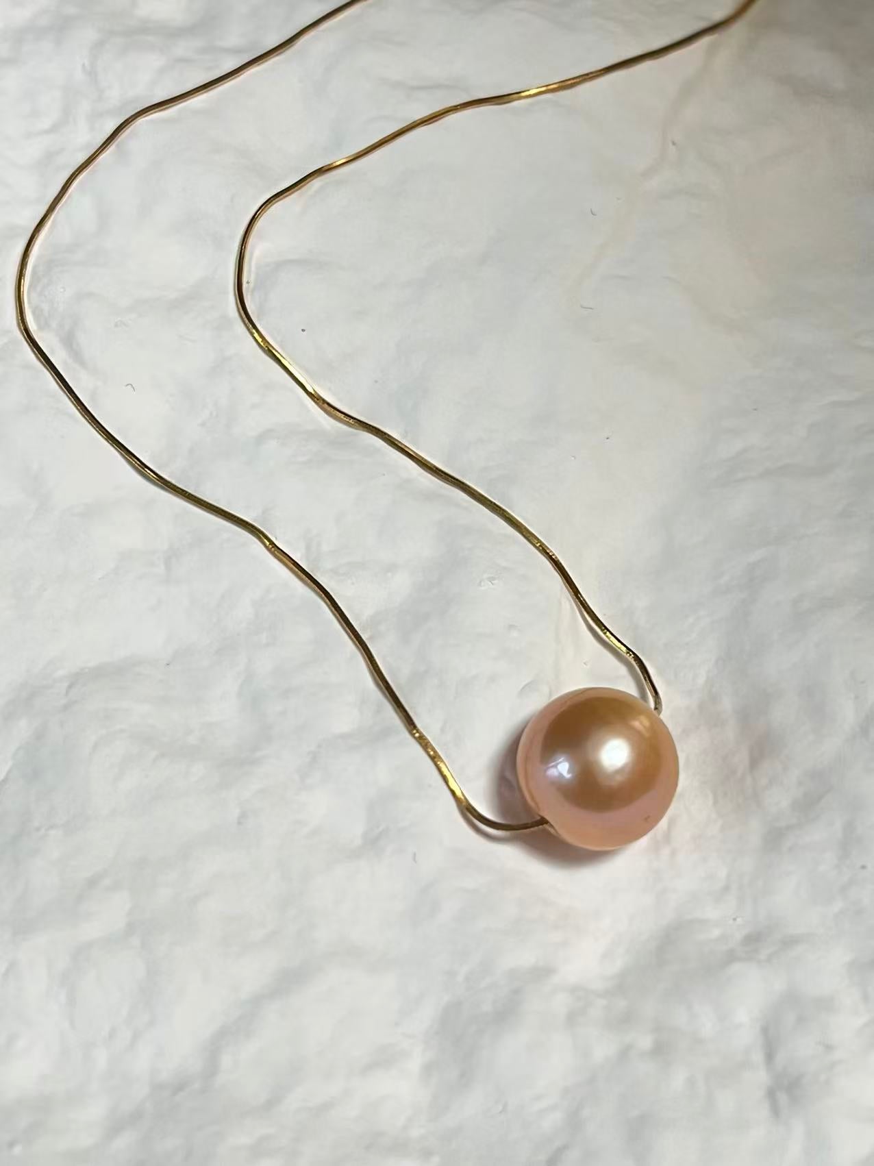 Freshwater Single Peach Pearl Necklace with Gold Accents