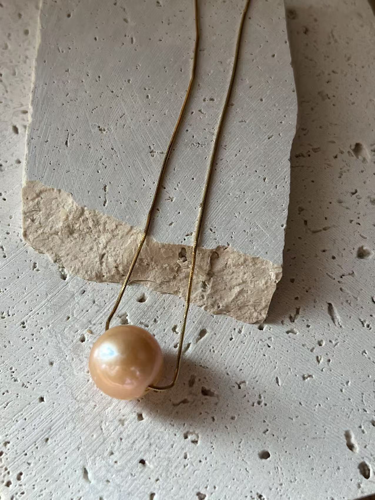 Freshwater Single Peach Pearl Necklace with Gold Accents
