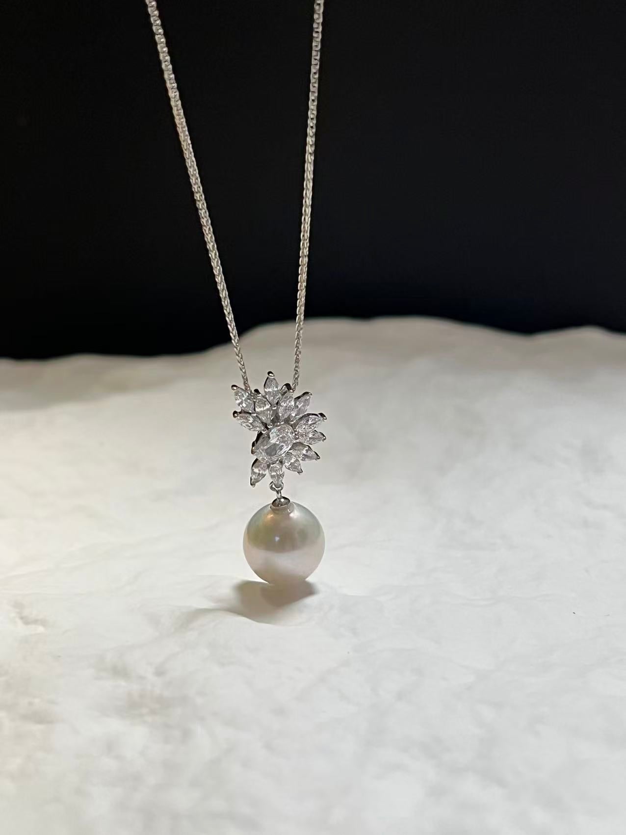 Pearl jewelry for beach wedding bride