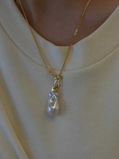 Freshwater Baoruqe Pearl Necklace with Lucky