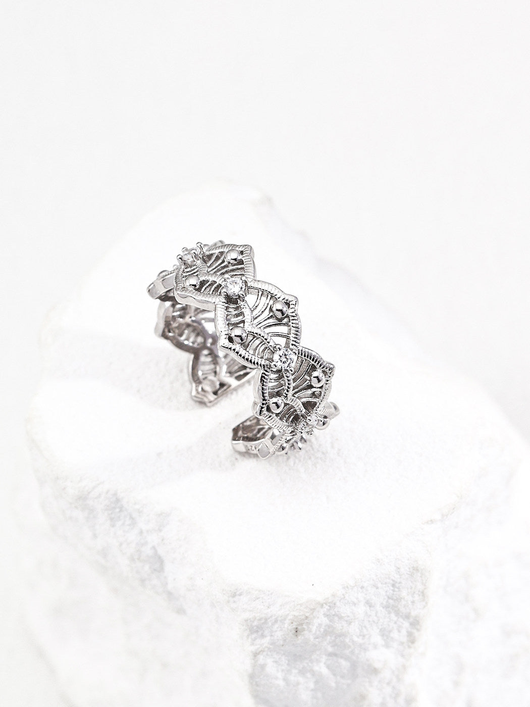 Artistic Zircon Open Ring – 925 Sterling Silver