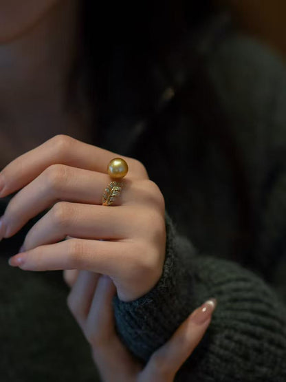 Natural Gold Pearl Ring with Feather
