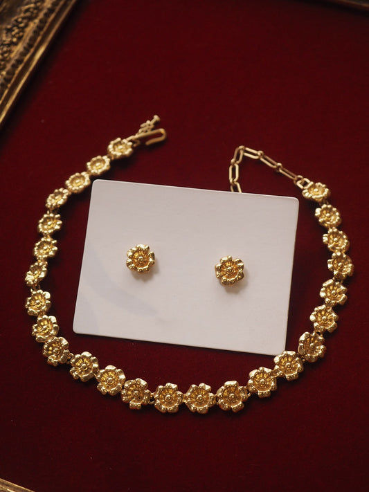 Vintage Camellia Gold Flower Jewelry Set – Gold-Plated Earrings & Necklace