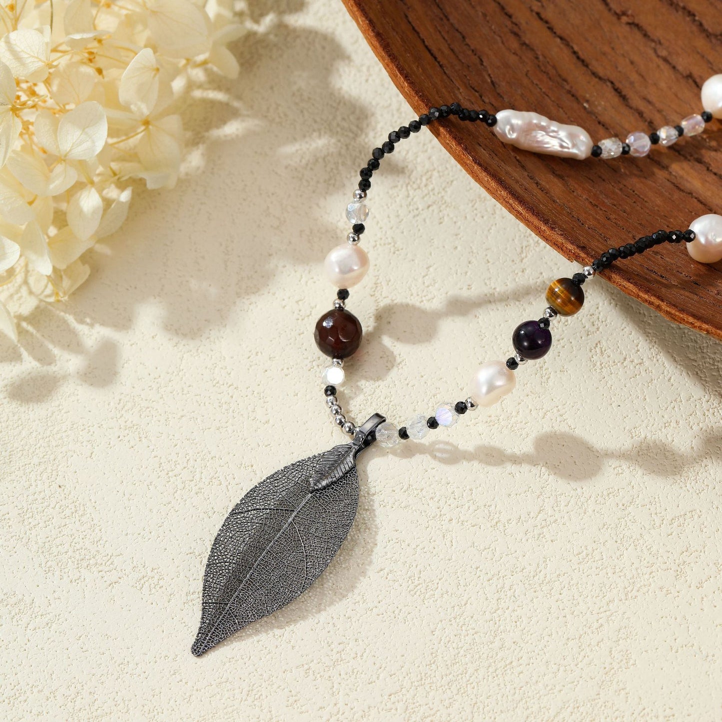 Natural Real Leaf Specimen Gold-Plated Pearl Necklace & Earrings Set – Elegant Botanical Jewelry for Women